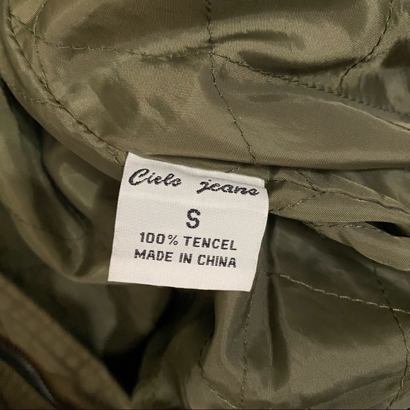 Bomber Jacket - Picture 6 of 9